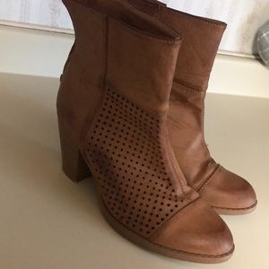 Ankle booties